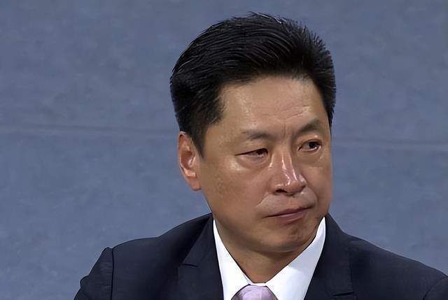 欣赏女同学的裸体