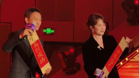 公交车强摁做开腿呻吟h